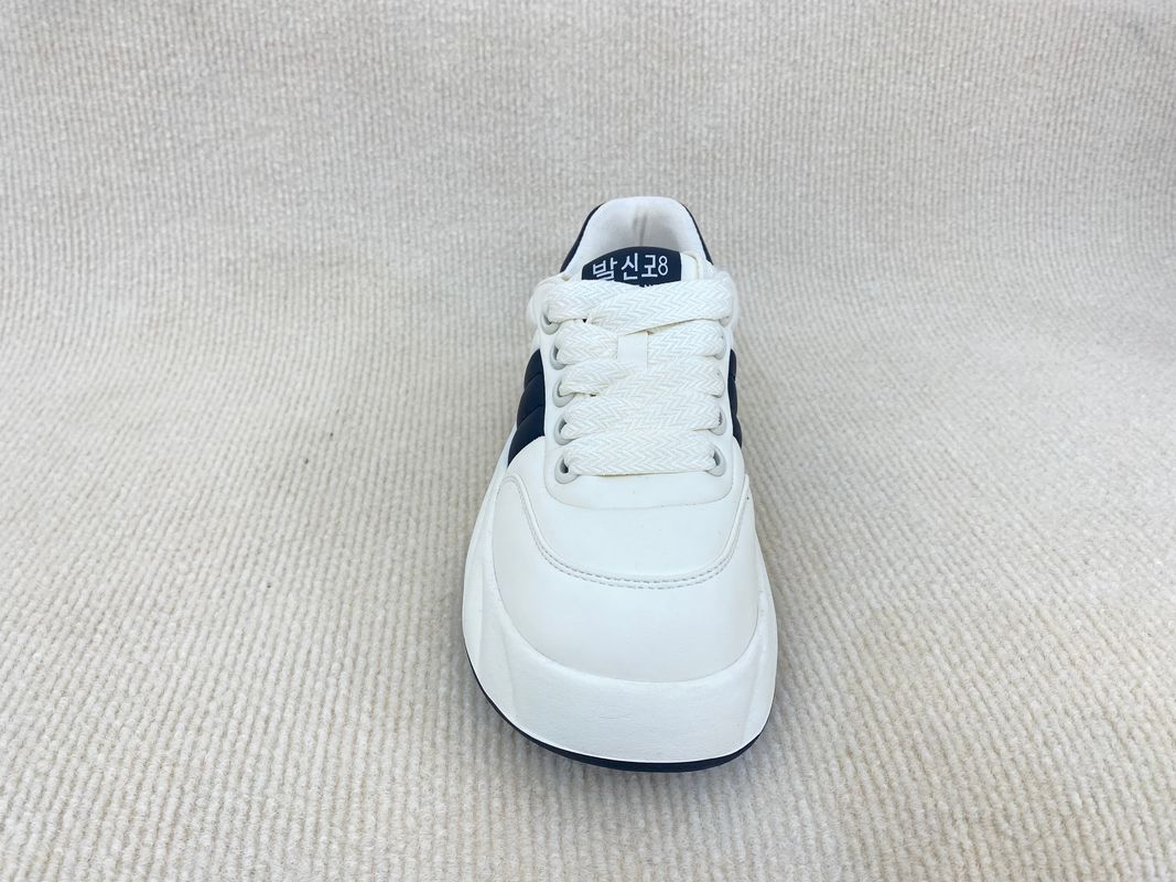 Breathable Microfiber White Platform Trainers With Flat Heel And Lightweight